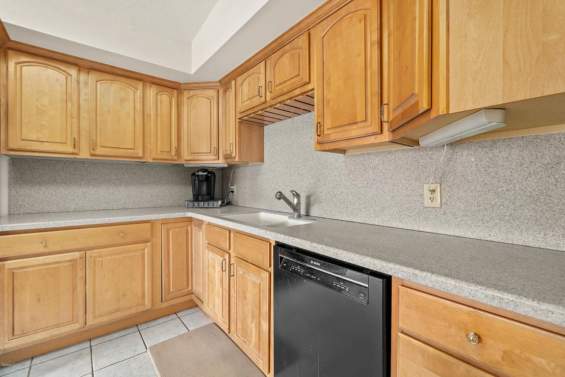Photo of 1033 Genevieve Avenue