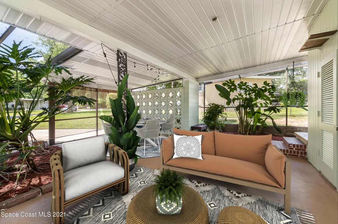 Photo of 108 S Indian Circle