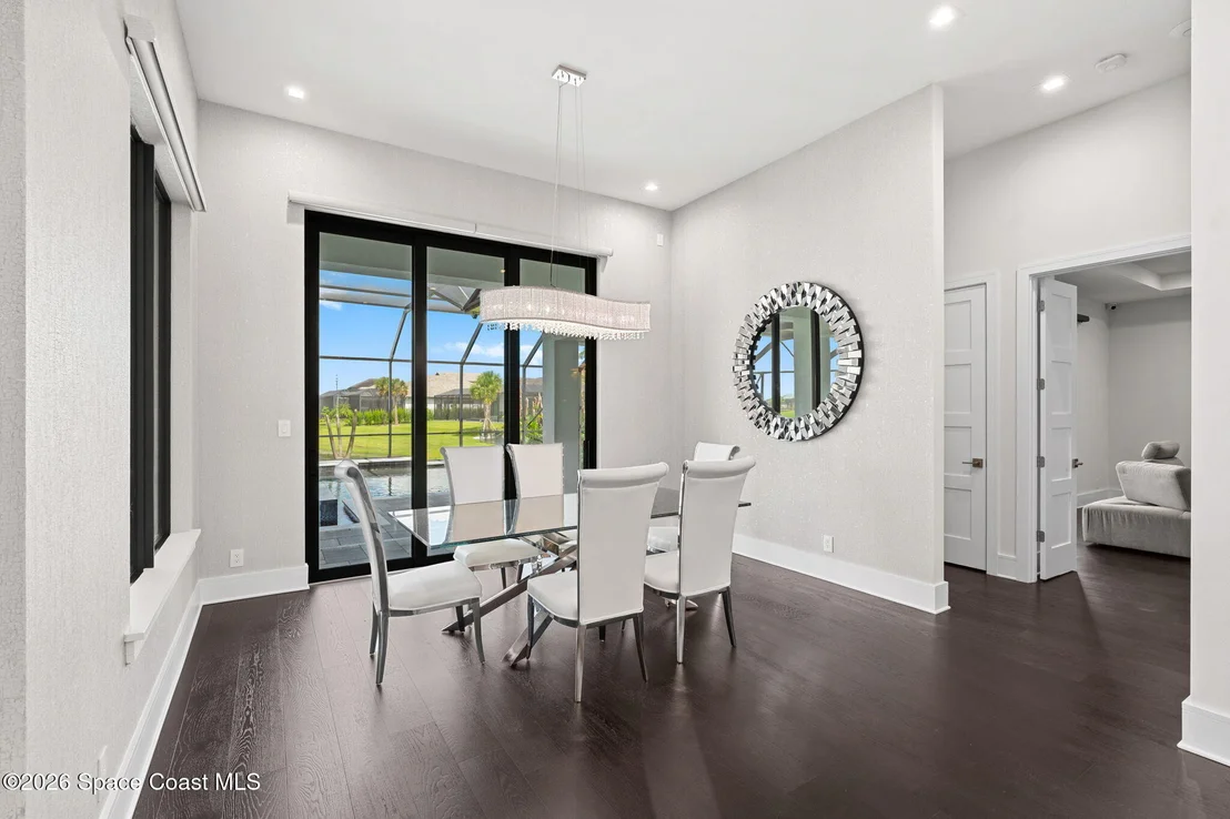 Photo of 3618 Lake Adelaide Place