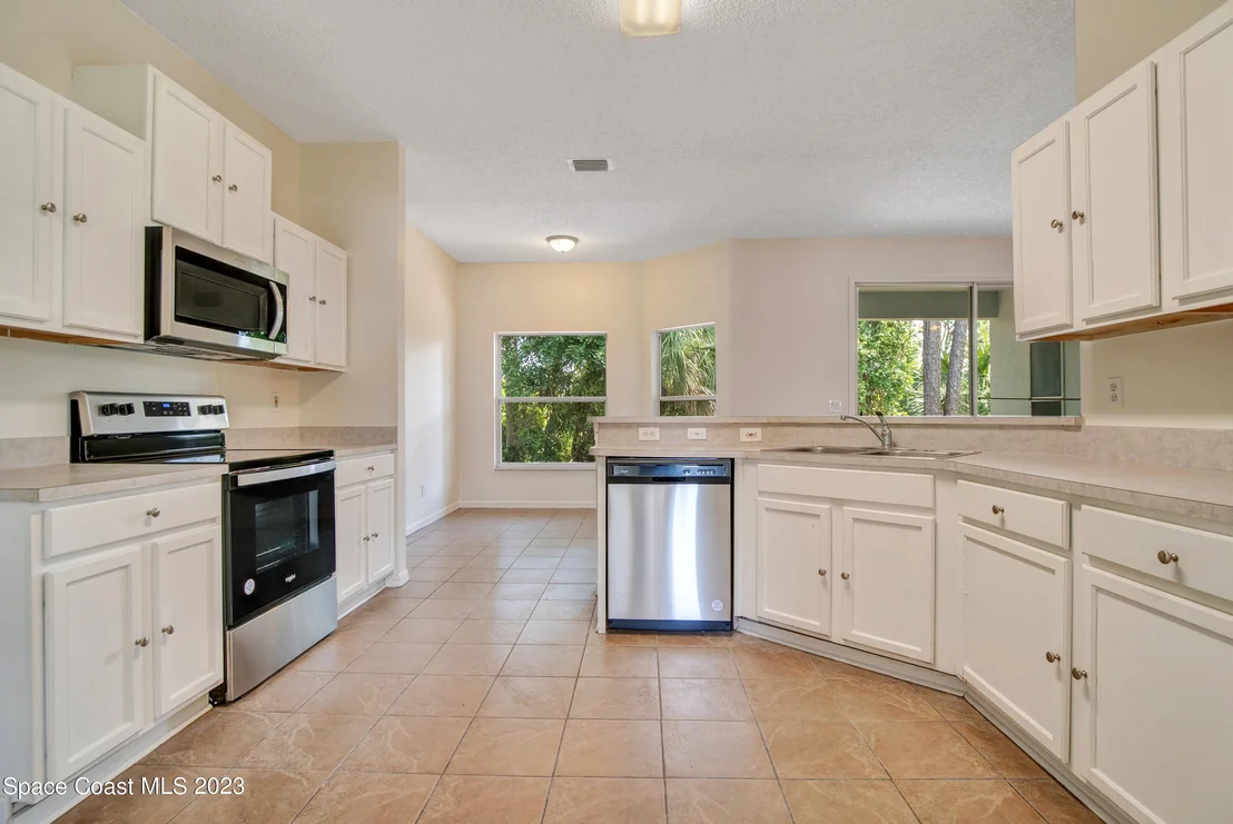 Photo of 6697 Cecil Road
