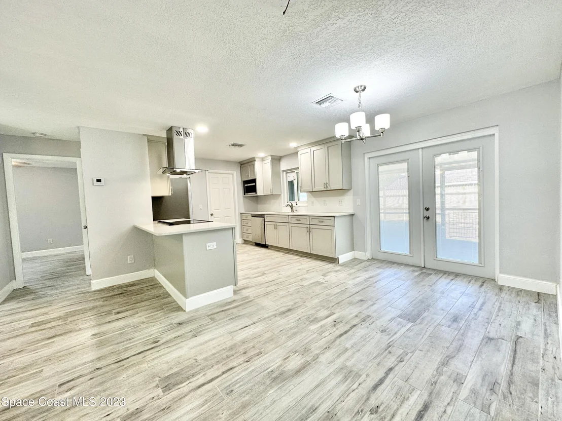 Photo of 4735 Cocoanut Drive