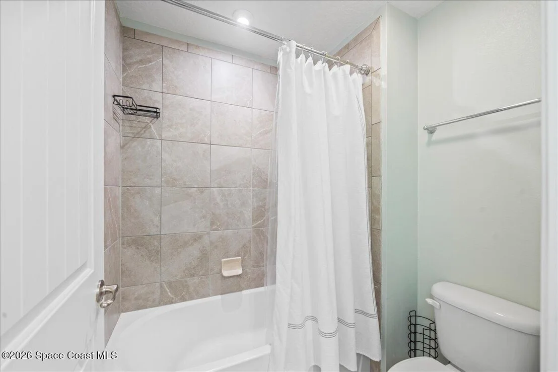 Photo of 800 Lyons Circle NW