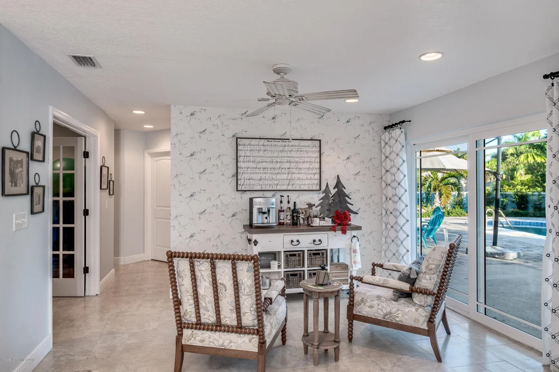 Photo of 905 Magnolia Drive