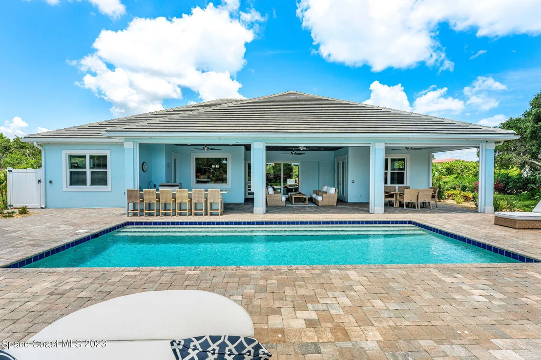 Photo of 6231 Windward Lane