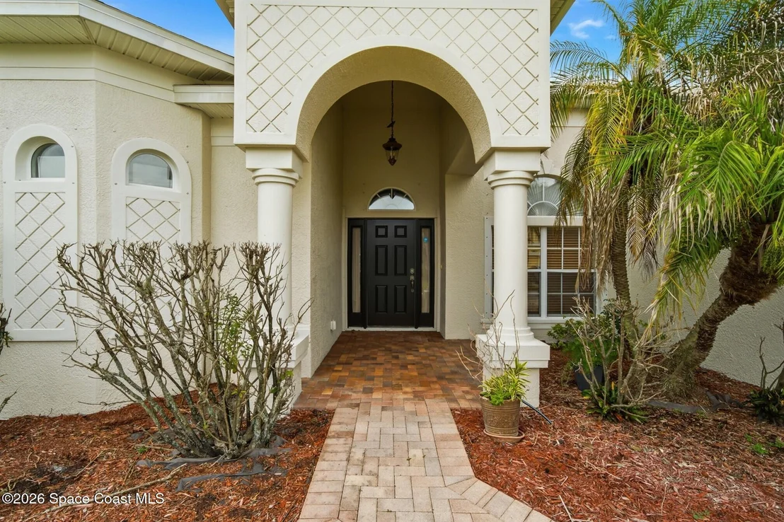 Photo of 1185 Dromin Lane