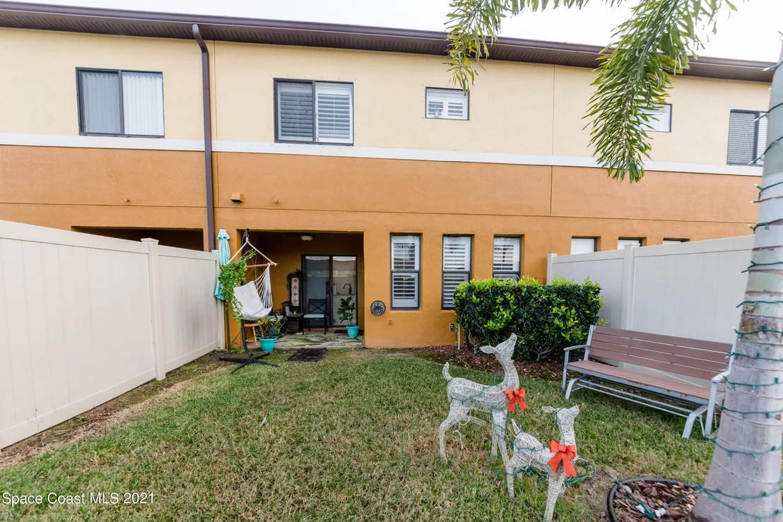 Photo of Unit 104 at 1340 Lara Circle