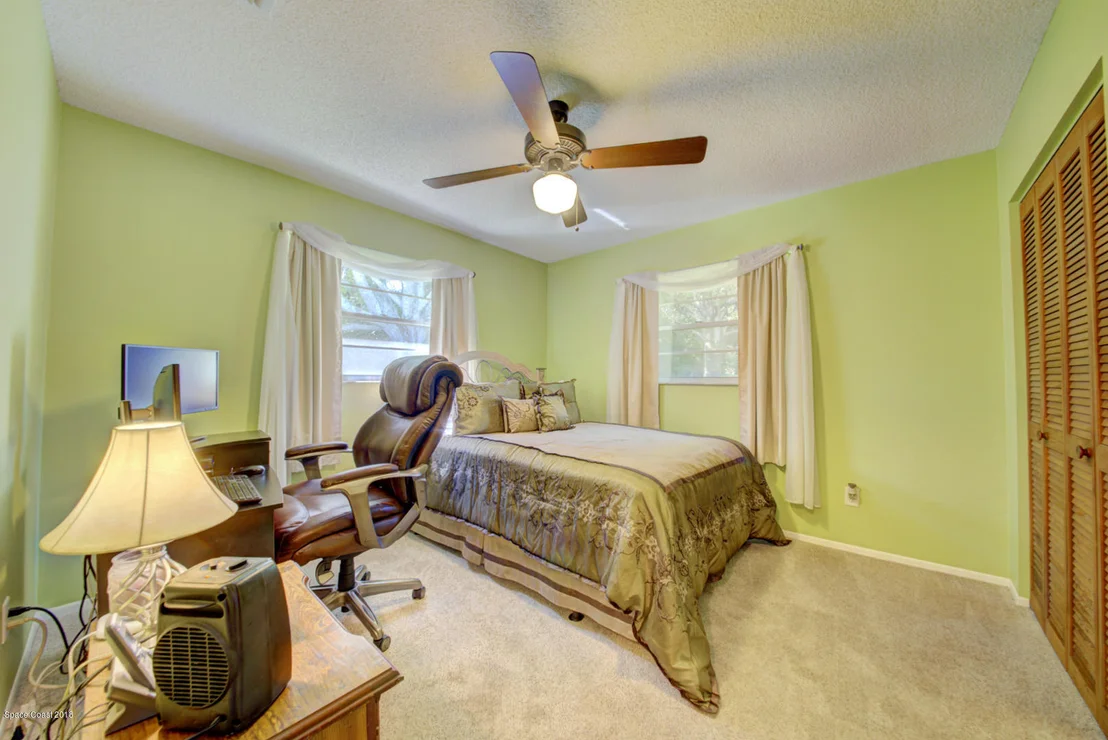 Photo of 1030 Sunswept Road NE