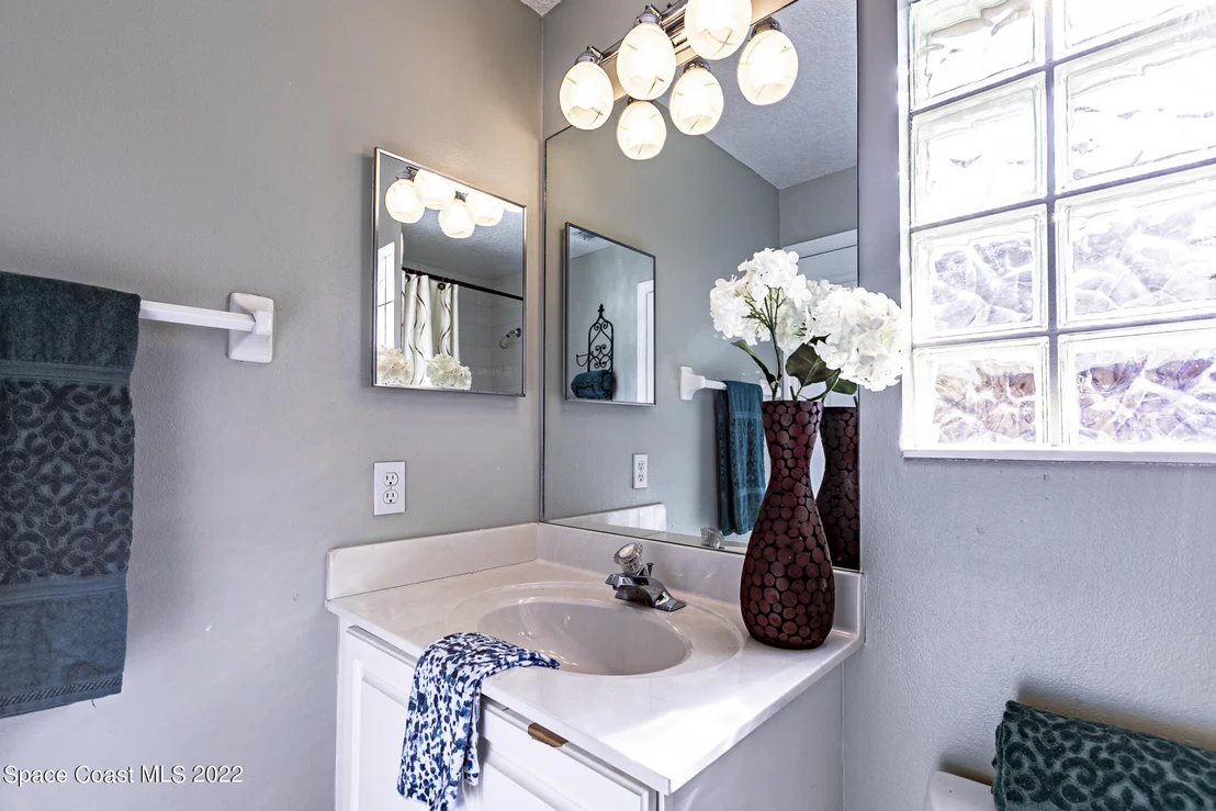 Photo of 2771 Englewood Drive