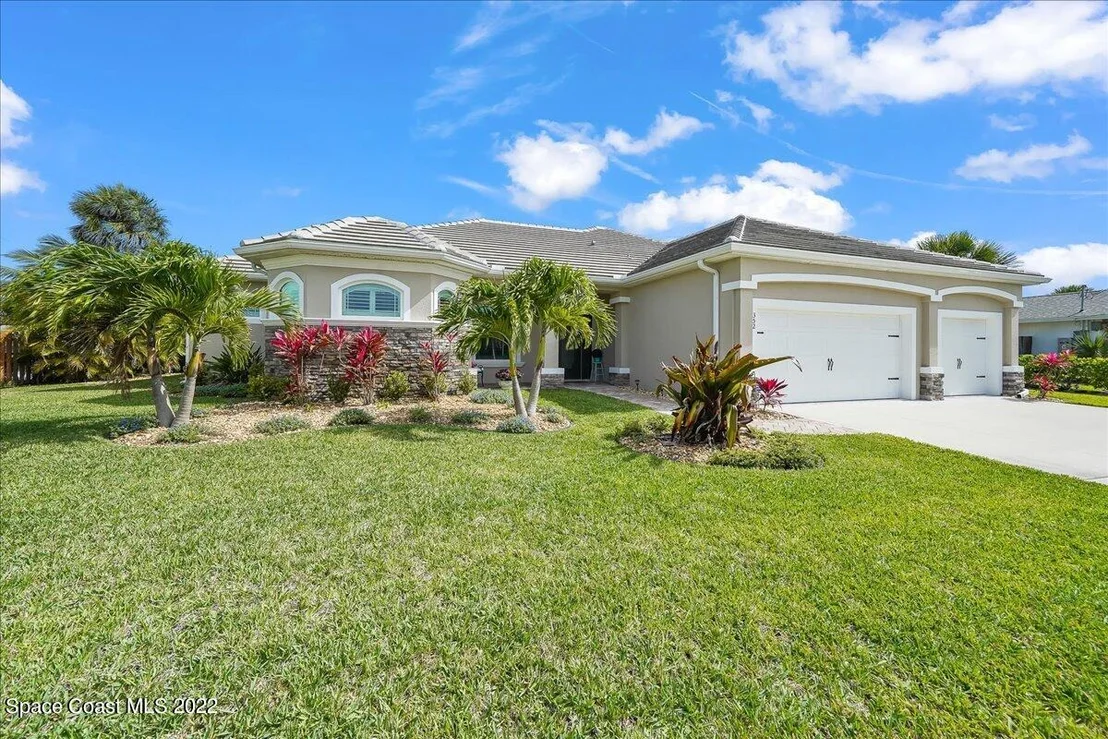 Photo of 352 Arrowhead Lane