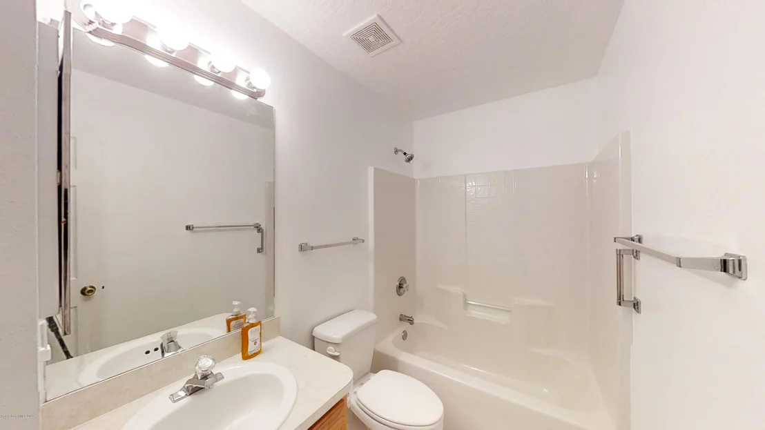 Photo of 6800 Cecil Road