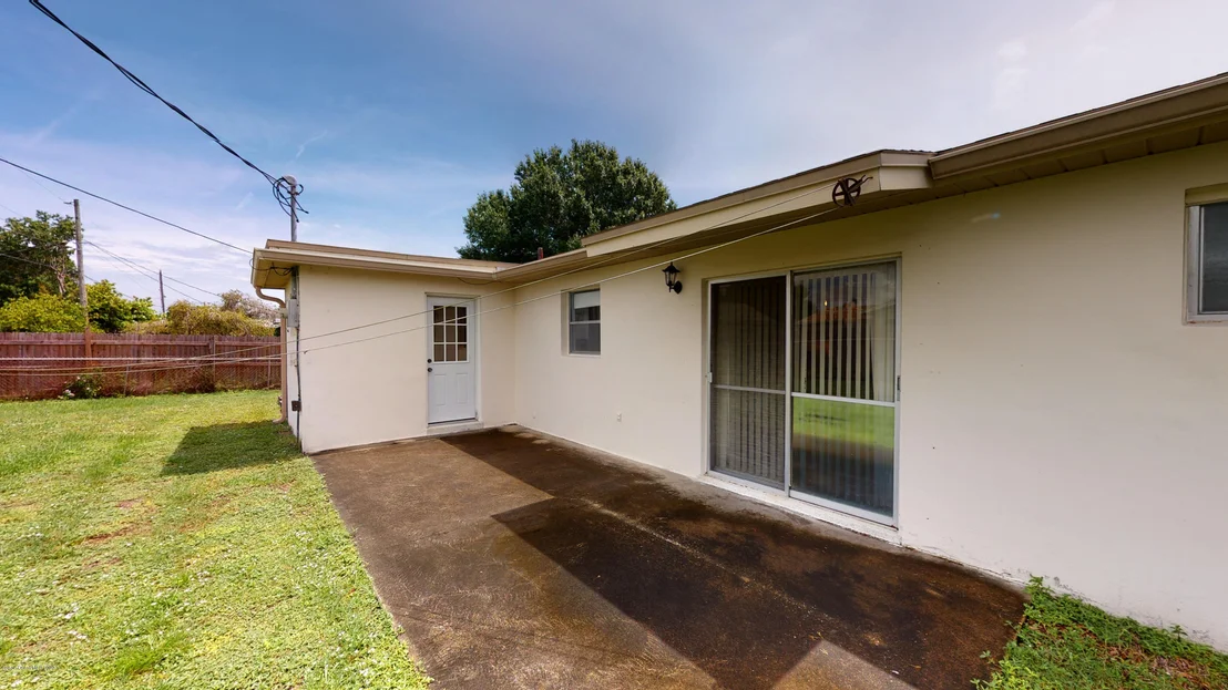 Photo of 566 Ford Circle E