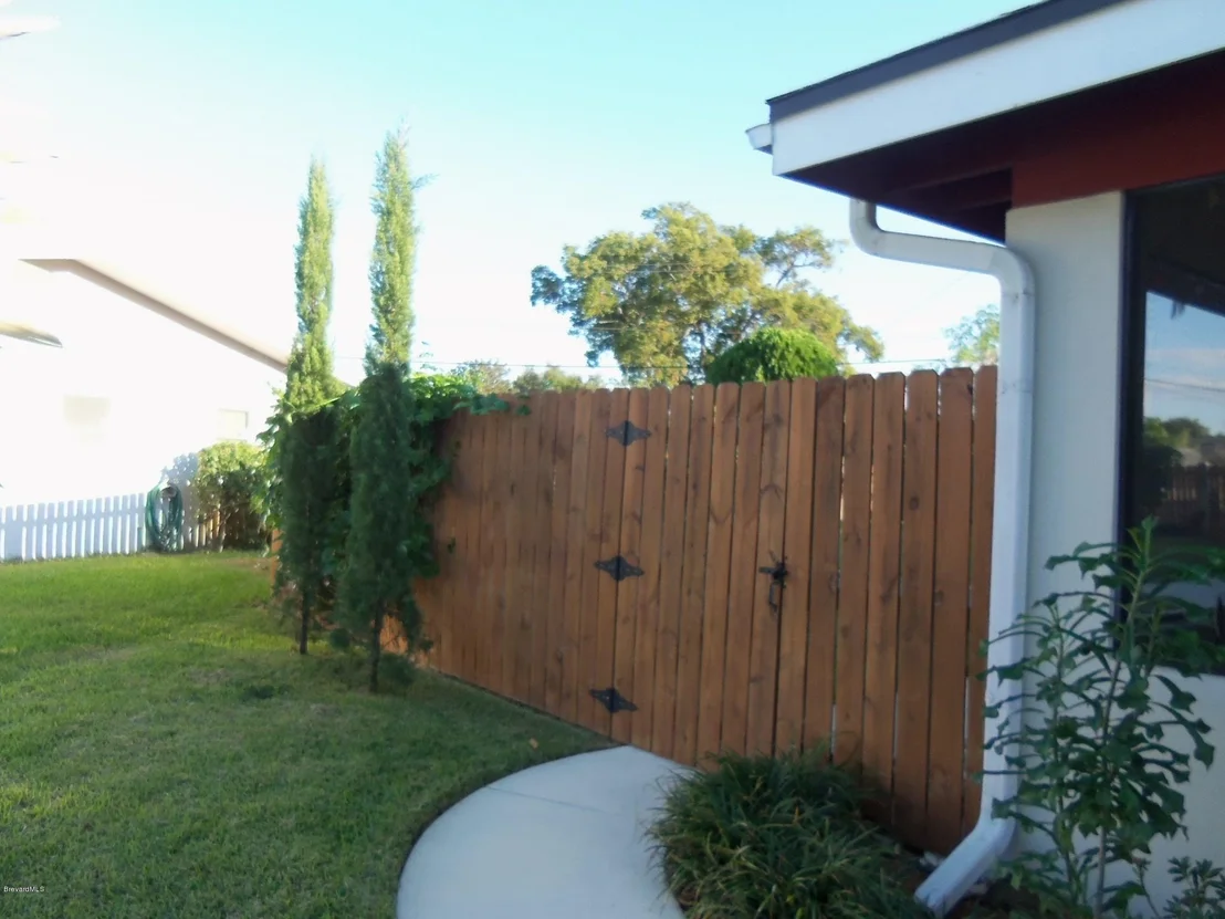 Photo of 3512 W Roundtree Drive