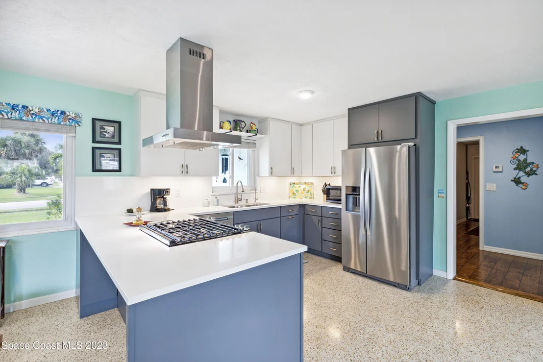 Photo of 655 Rosada Street