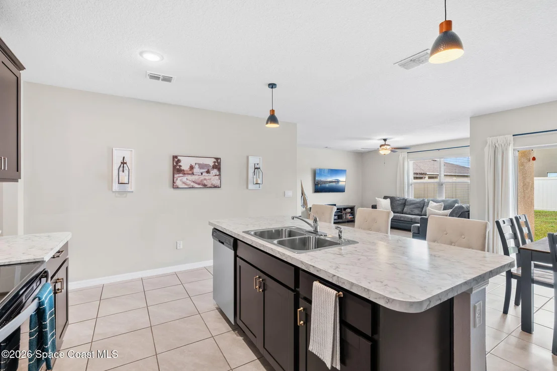 Photo of 1276 Valley View Avenue