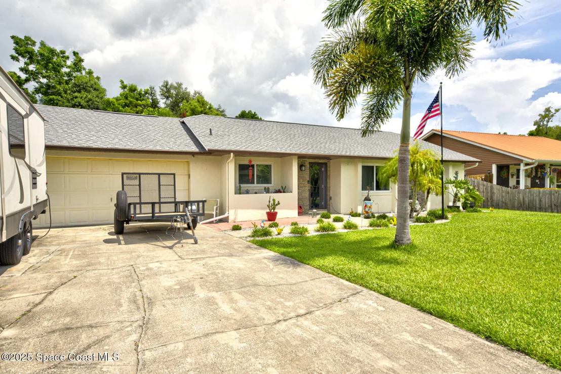 Photo of 5370 Holden Road