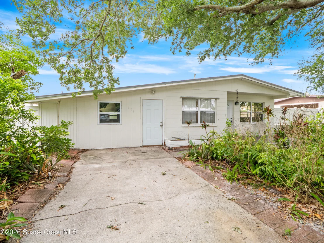 Photo of 979 Alexia Street