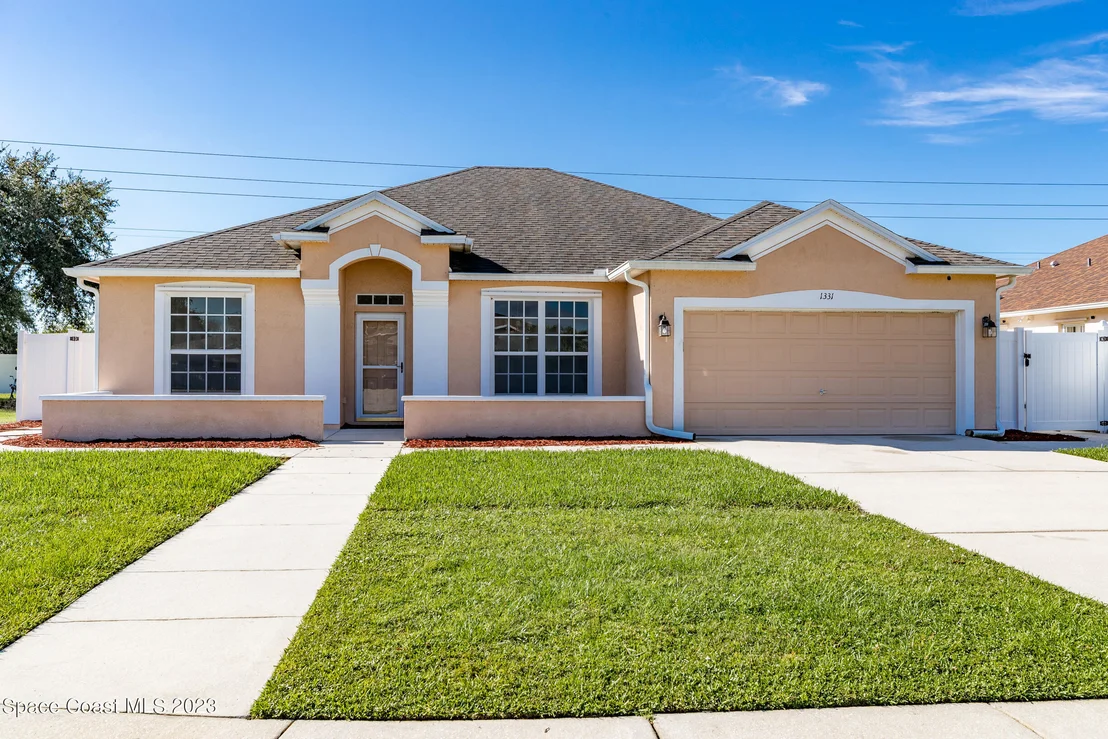 Photo of 1331 Hideaway Lane