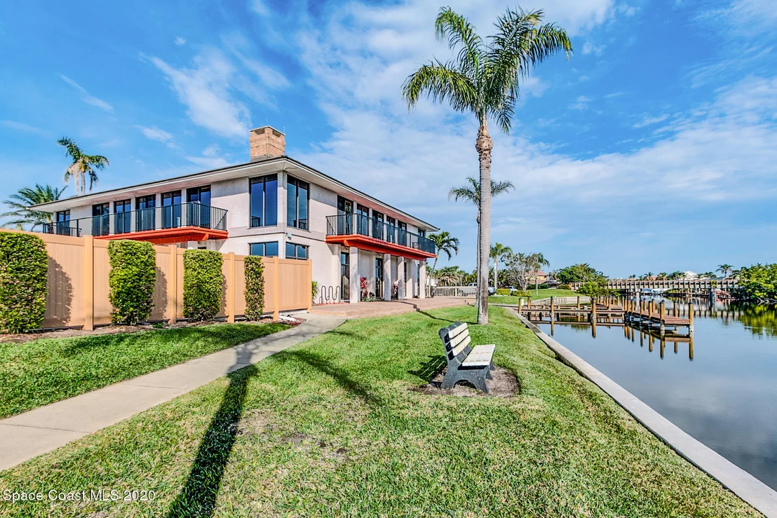 Photo of 466 Lanternback Island Drive