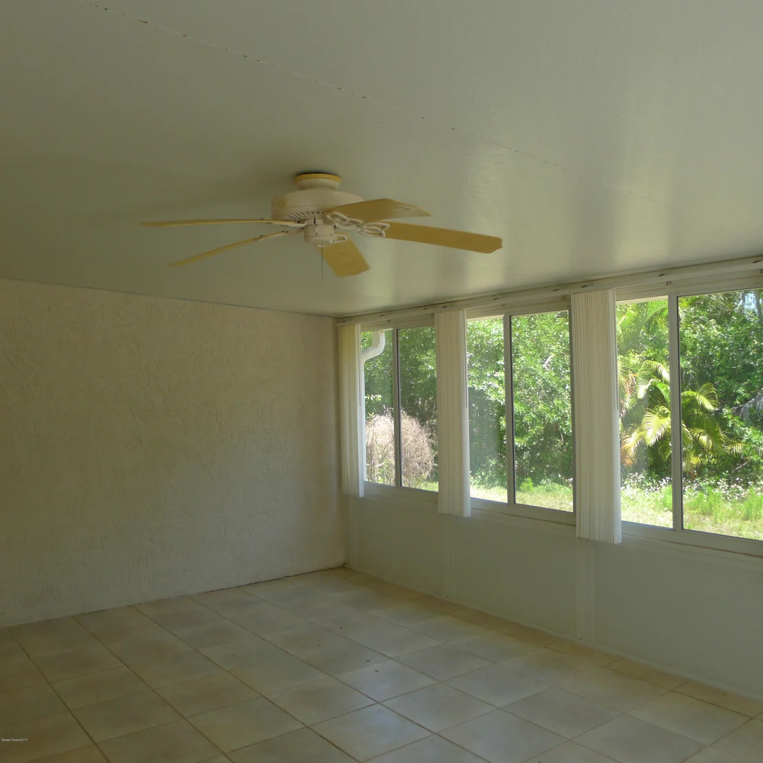 Photo of 1287 NE Van Tassell NE