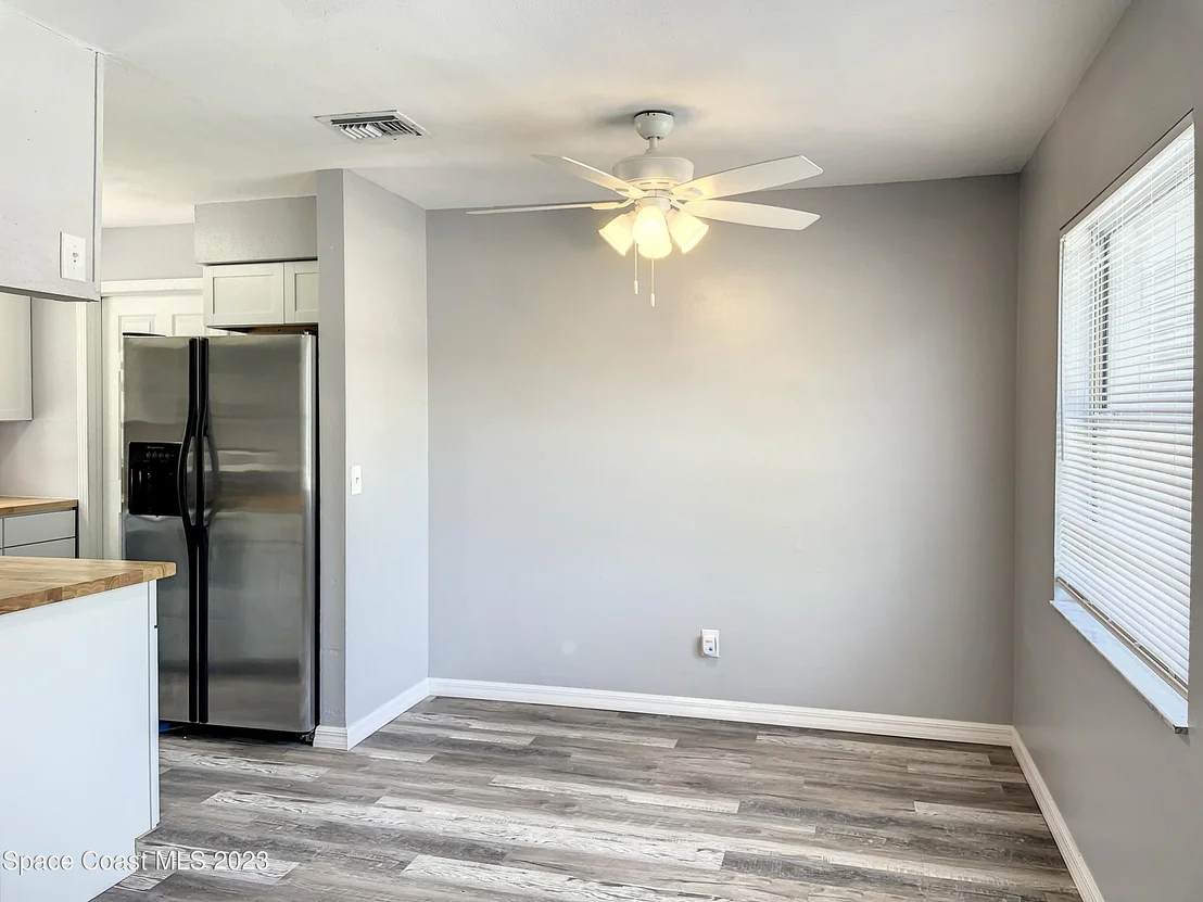 Photo of 993 Alsup Drive