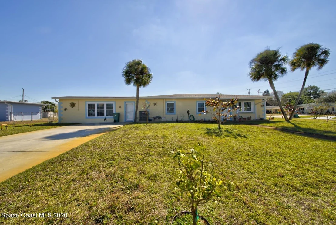 Photo of 301 Orchid Boulevard