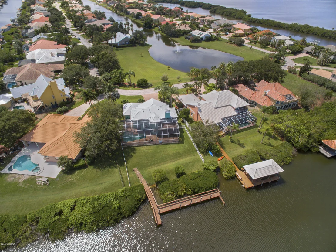 Photo of 262 Lanternback Island Drive