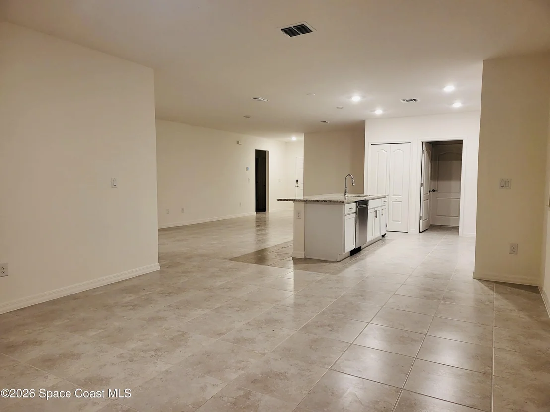 Photo of 8975 102nd Avenue