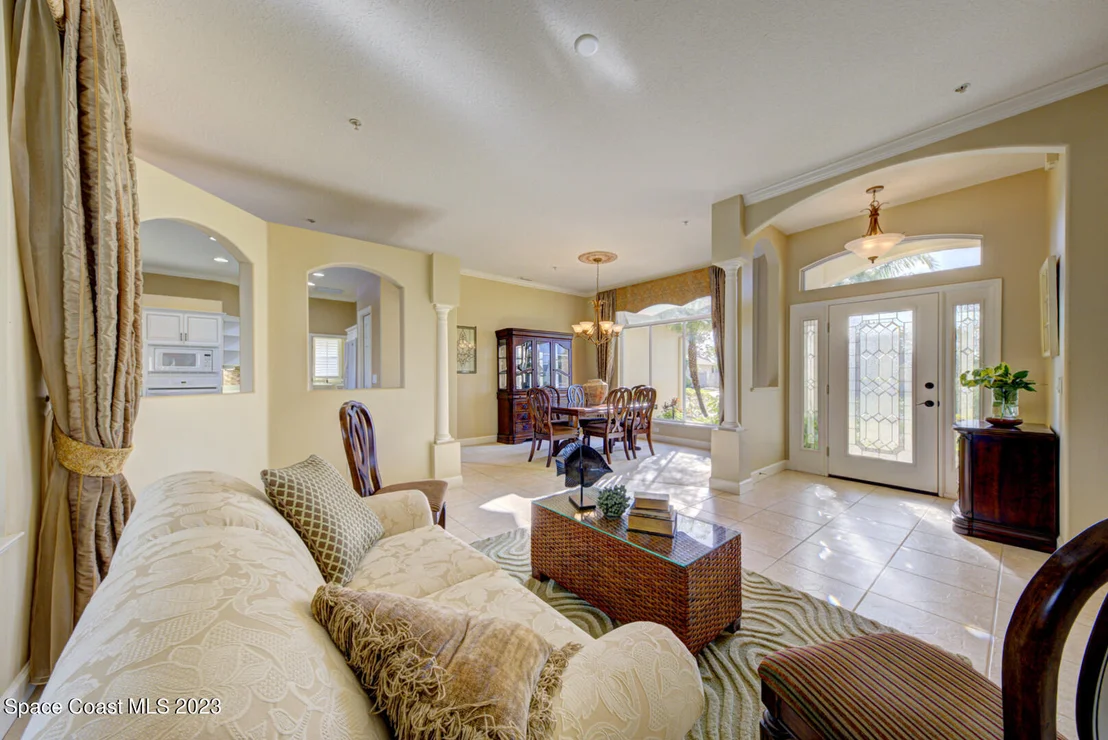 Photo of 2614 Canterbury Circle