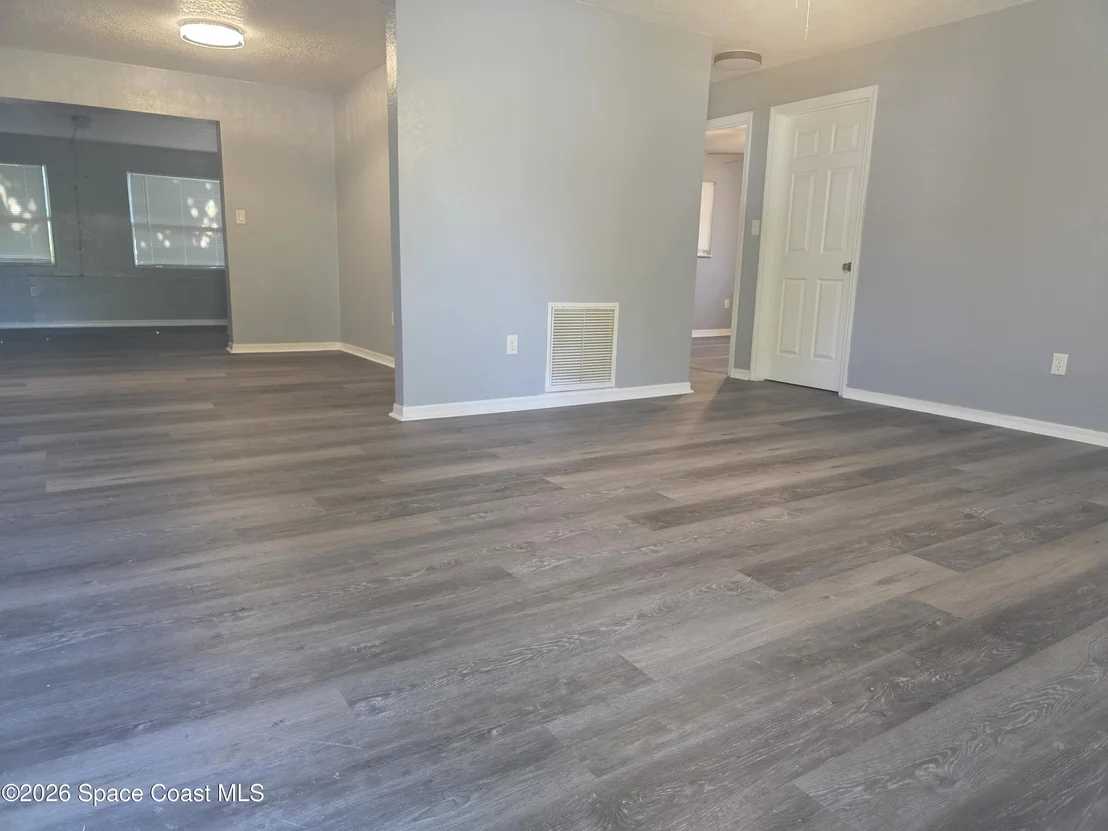 Photo of 1631 Albert Drive