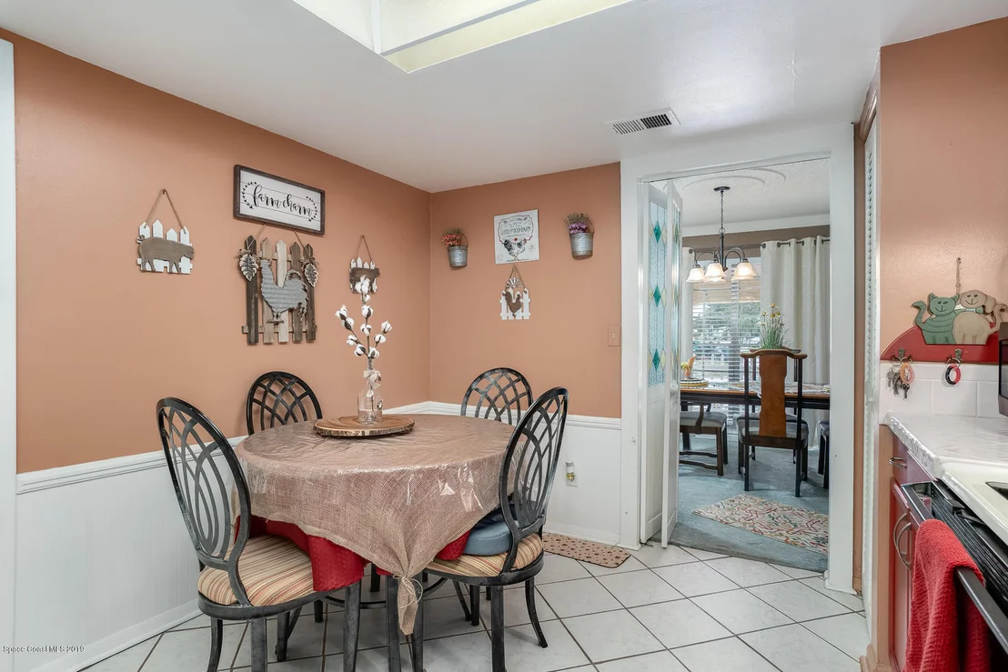 Photo of 933 Bluewater Drive