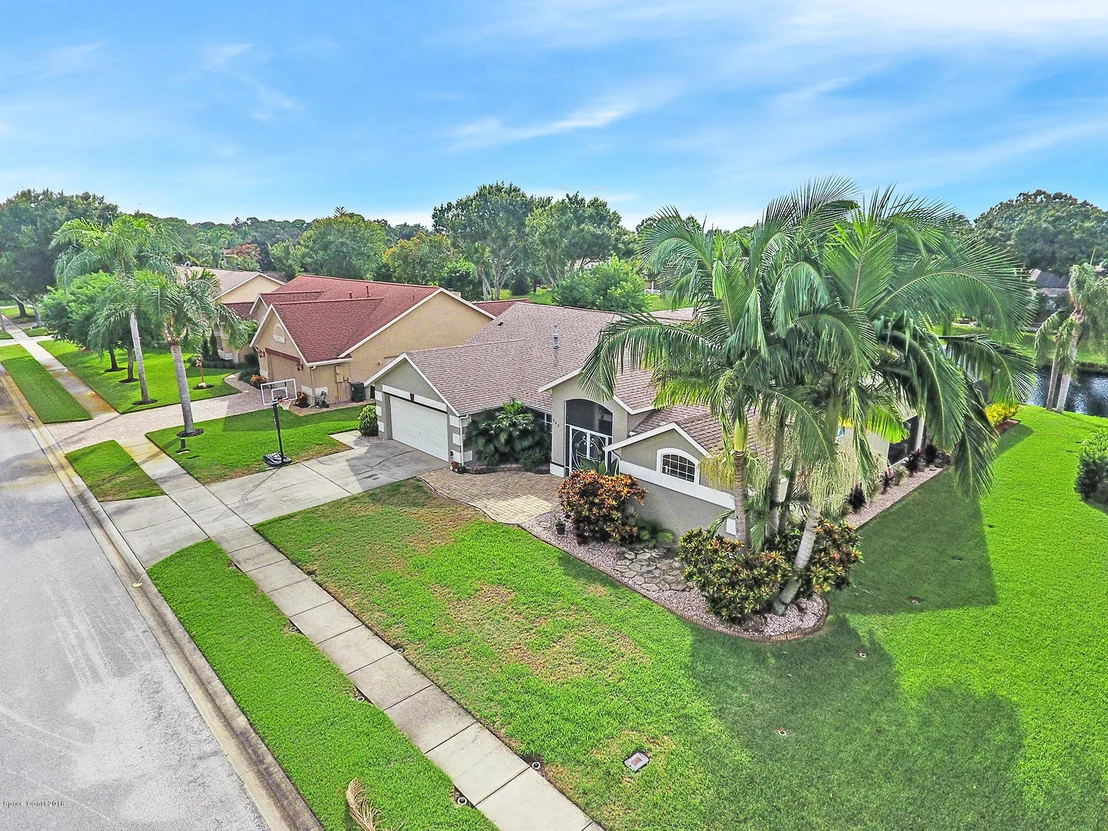 Photo of 943 Pelican Lane