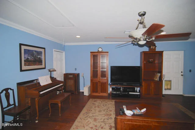 Photo of 330 Campbell Drive
