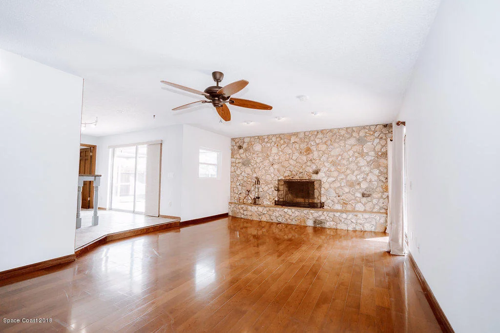 Photo of 1423 Gleneagles Way