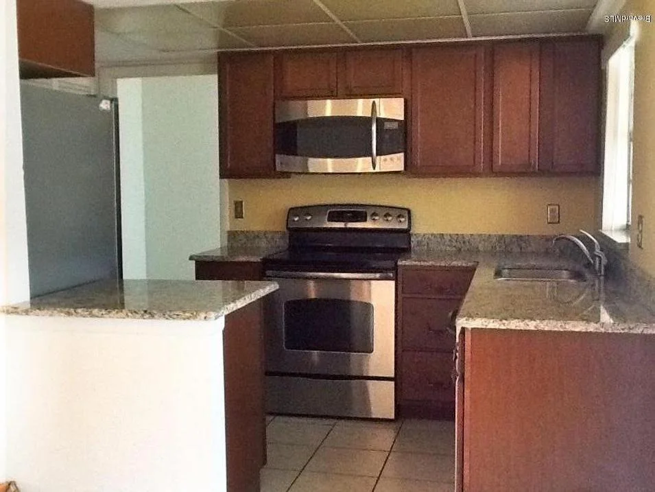 Photo of 1455 Sumac Court NE