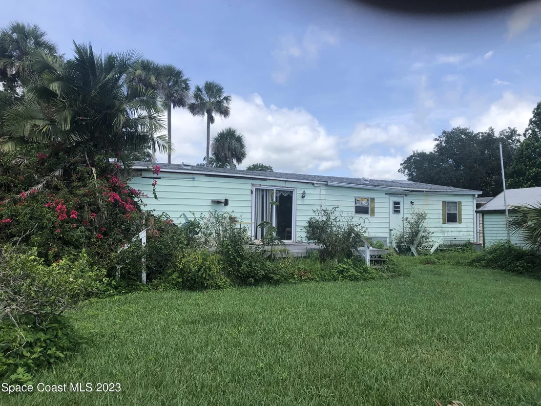Photo of 340 Maplewood Boulevard