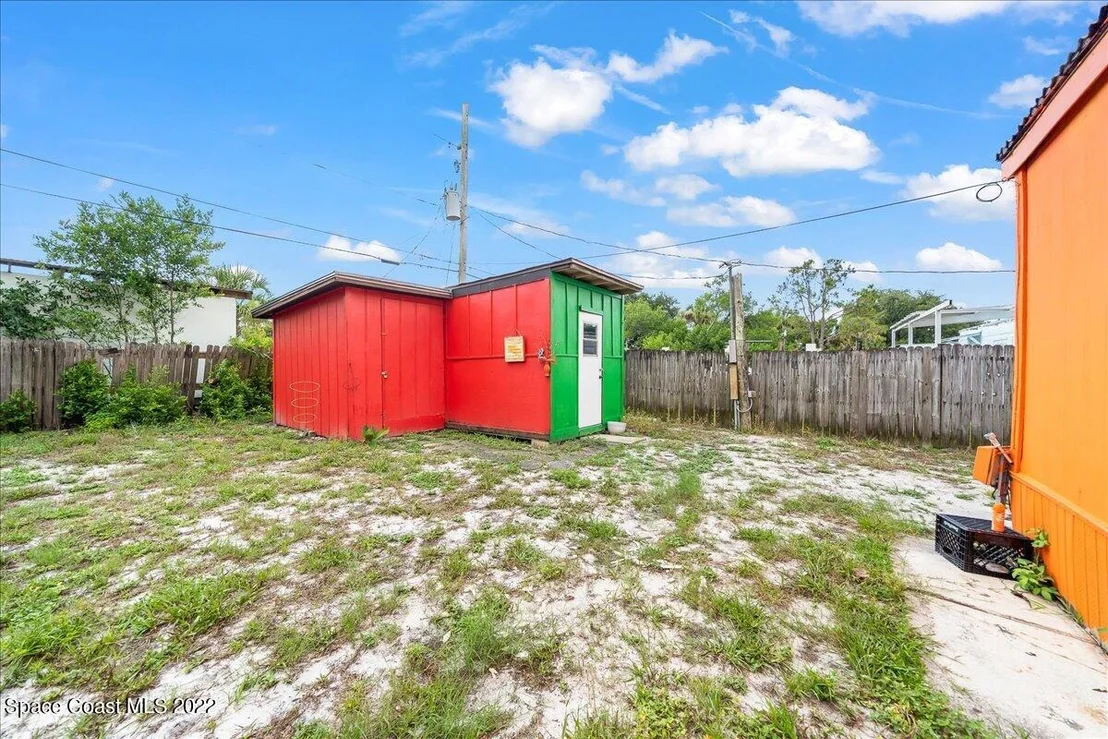 Photo of 6850 Columbine Drive
