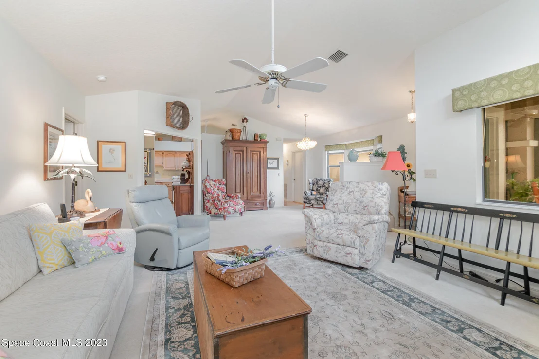 Photo of 1593 Independence Avenue