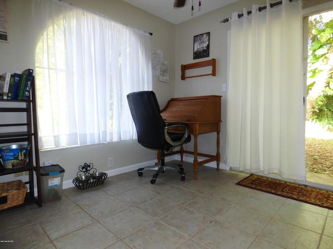 Photo of 6737 Sheridan Road