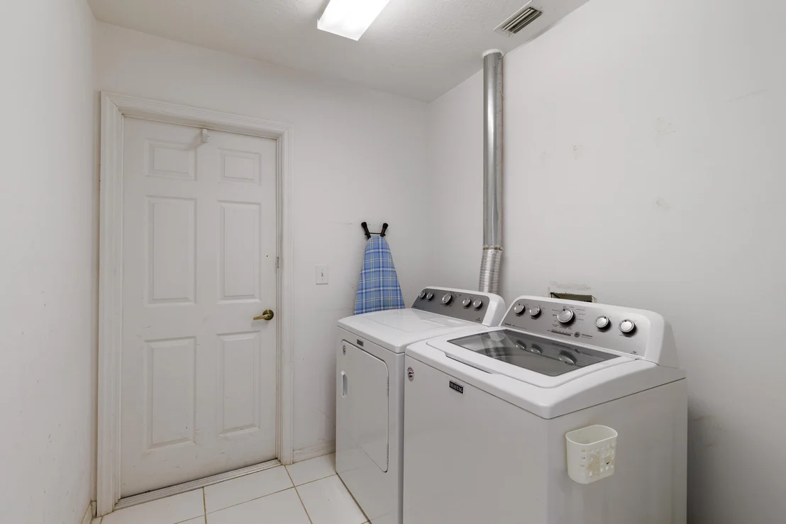 Photo of 591 Melrose