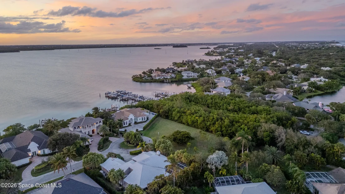 Photo of 112 Sandpointe Drive