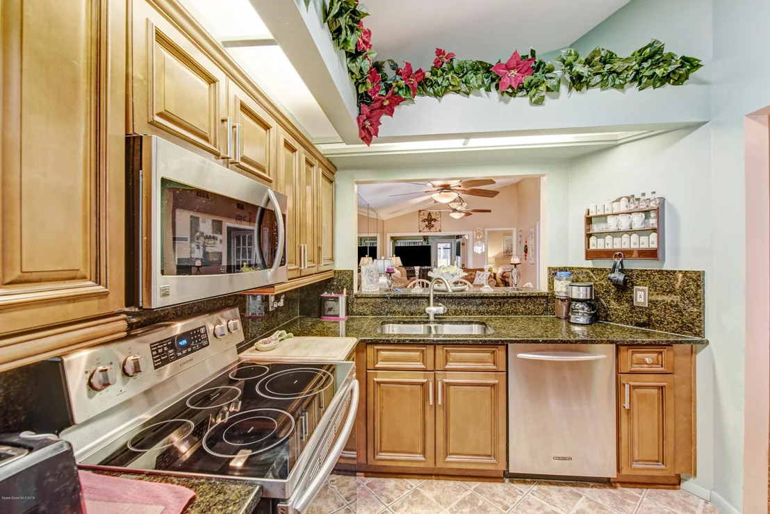 Photo of 375 Myrtlewood Road