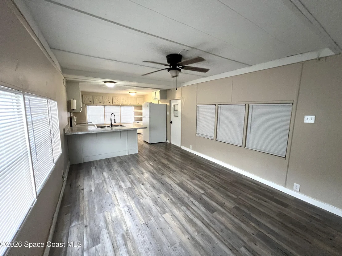 Photo of 2751 Park Lane NE