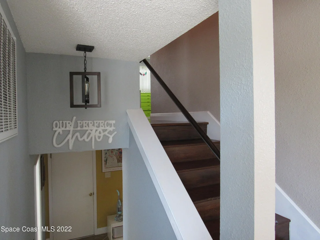 Photo of 920 Forest Road