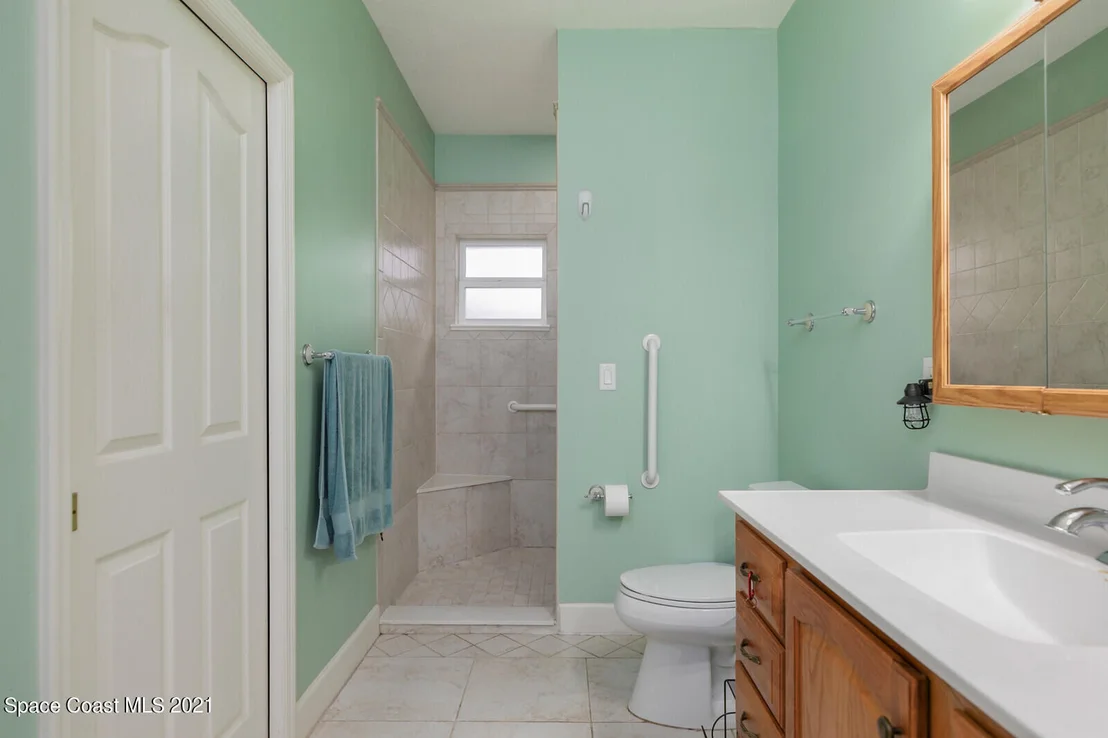 Photo of 1397 Miller Street NE