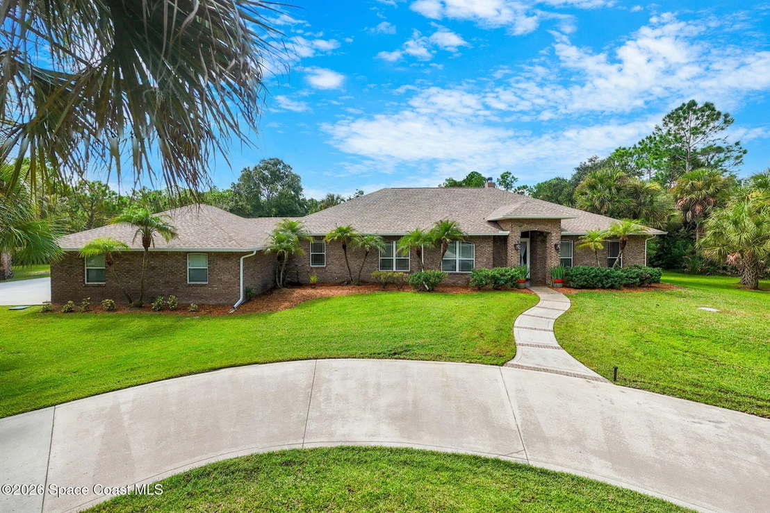 Photo of 5453 The Willows Drive