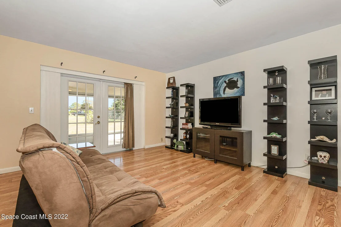 Photo of 1106 Condado Drive