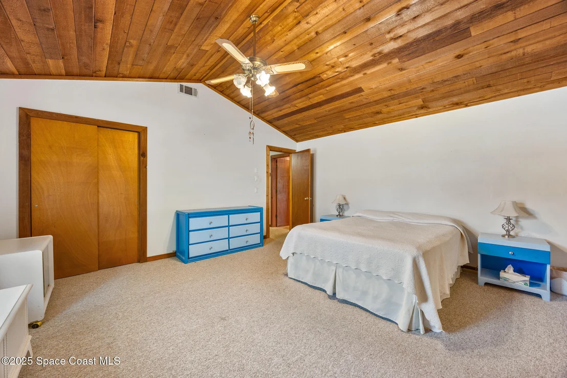 Photo of 1007 Pineapple Avenue NE