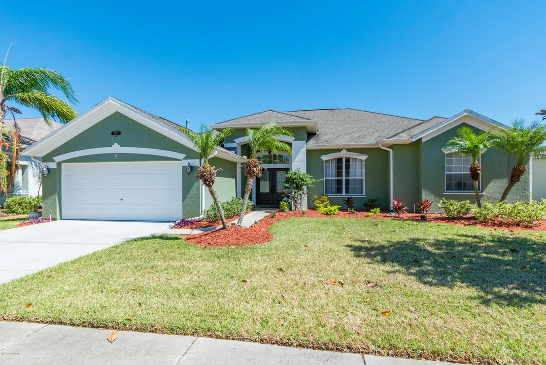 Photo of 4867 Alamanda Drive