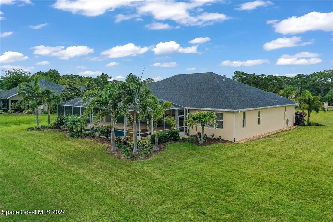Photo of 1360 Corey Road