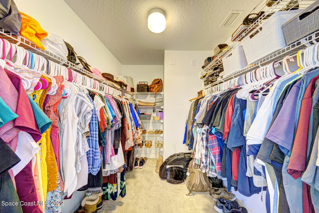 Photo of 985 Pelican Lane